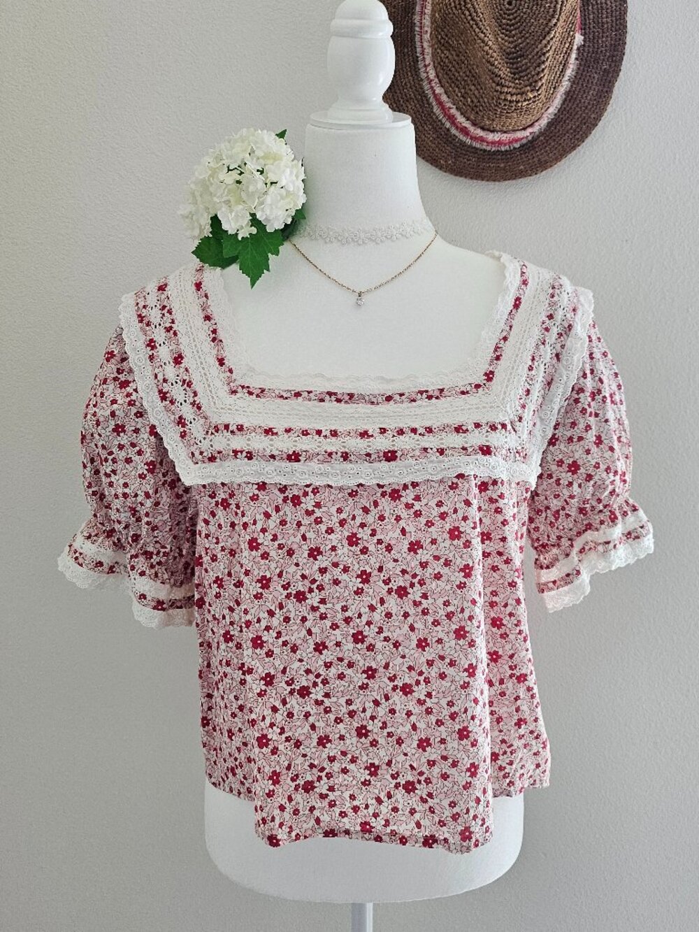 & Other Stories Paris Atelier Floral Lace Trim Square Neck Blouse Red White US 8